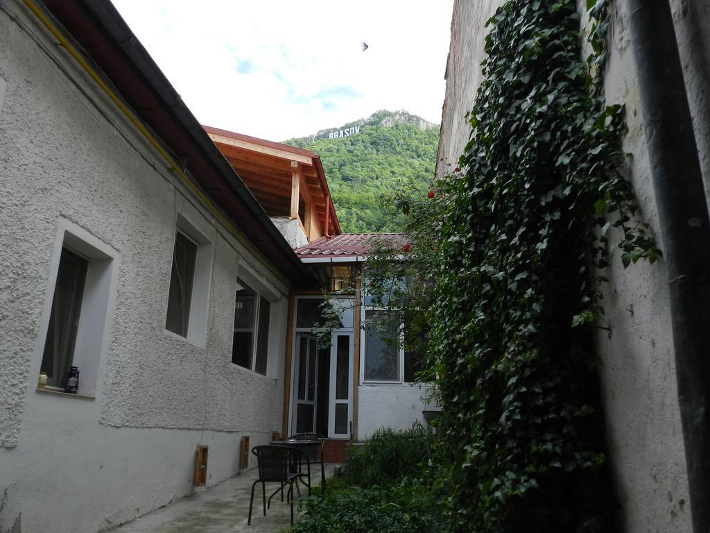 La Vita E Bella Hotel Braşov Exterior foto
